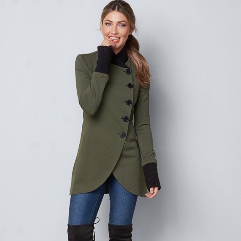 Venus green coat 14